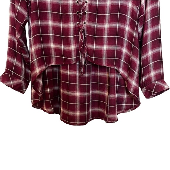 En Crème Plaid Burgundy Lace Front High Low Top Sz.S - Picture 2 of 10